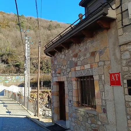 Semesterbostad Caseta Sorripas