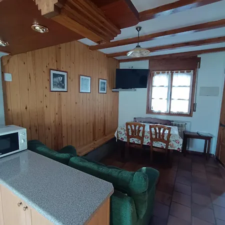 Semesterbostad Caseta Sorripas